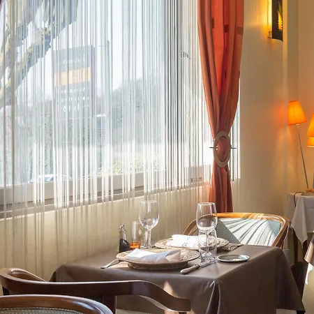 Restaurant Seminaires La Foresterie 3* Λε Μανς